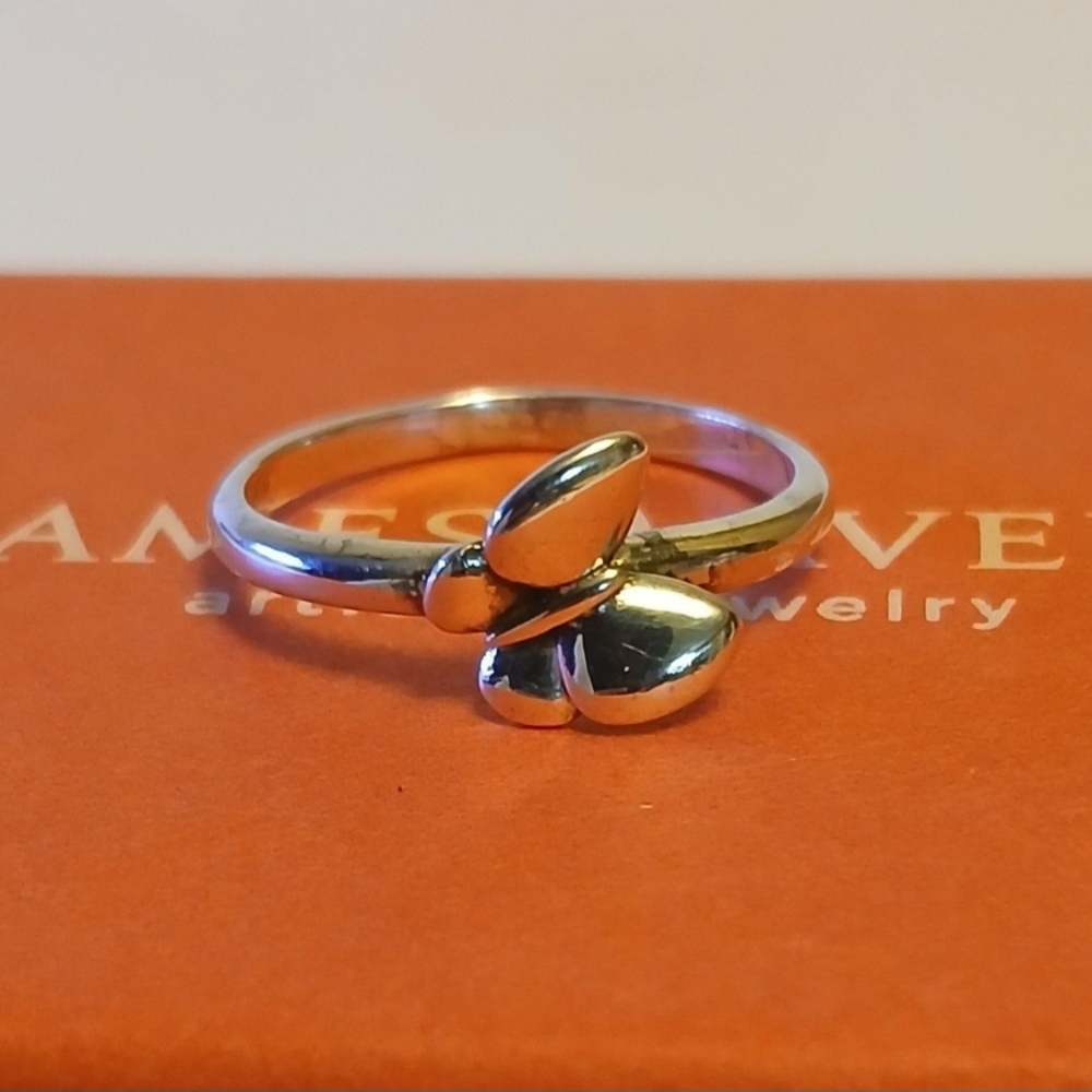 Retired James Avery Tiny Butterfly Ring, size 9